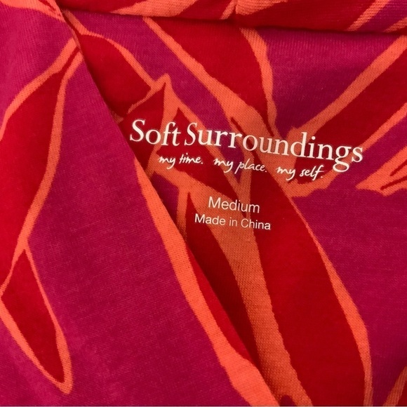 Soft Surrounding. Twilight Luau Twisted Front Blouse. Bright Rose Abst. Size Med - Picture 5 of 8